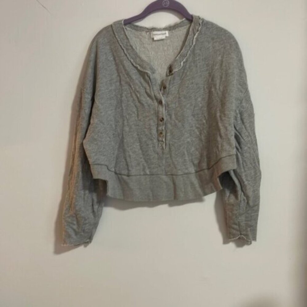 Lovers and Friends Gray Long Sleeves Partial Button Down Cropped Top Size M